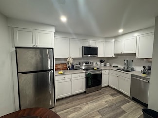 1395 Furnace Brook Pkwy Unit 7, Quincy, MA 02169