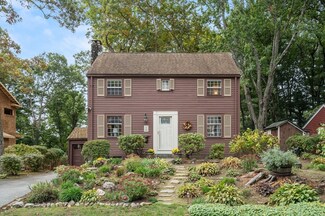 36 Bay View Rd, Wellesley, MA 02482