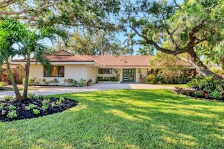 1610 S Lake Shore Dr, Sarasota, FL 34231