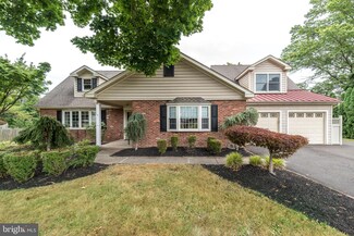51 E Julianna Dr, Southampton, PA 18966