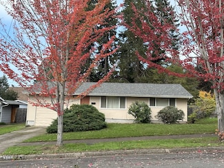3040 Onyx St, Eugene, OR 97405