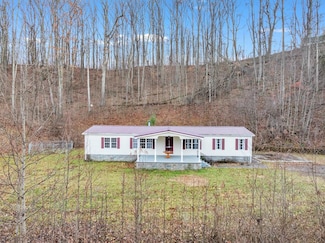 207 Ashcrest Ct, Green Valley, WV 24701