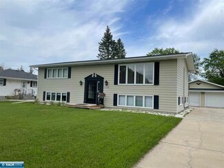1119 10th Ave, International Falls, MN 56649