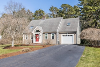 66 Braley Jenkins Rd, Centerville, MA 02632