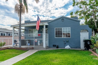 4204 E 53rd St, Maywood, CA 90270