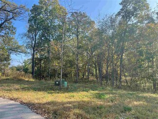L5 Oak Savannah Ct, Marshall, WI 53559