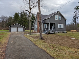 344 Sleepy Hollow Rd, Smithfield, PA 15478