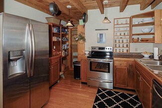 129 High Rd, Lee, NH 03861