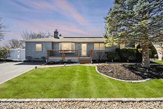57 Birch St, Beachwood, NJ 08722