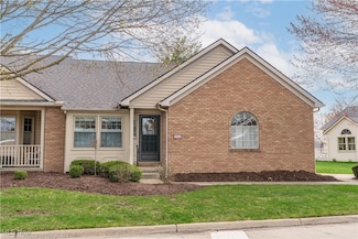 3645 Glen Eagles Blvd, Uniontown, OH 44685
