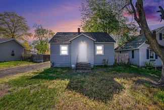 108 Spruce Ave, Holland, MI 49423