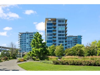 1900 S River Dr Unit N1004, Portland, OR 97201