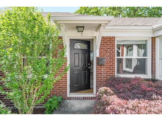 506 NE Rosa Parks Way Unit 3, Portland, OR 97211