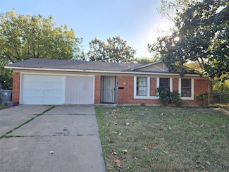 6108 Lazy River Dr, Dallas, TX 75241