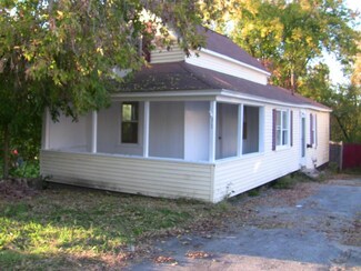 31 Ferry St, Allenstown, NH 03275