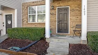 1409 Oxleymare Dr, Raleigh, NC 27610
