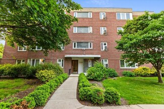 7206 Oak Ave Unit 72062S, River Forest, IL 60305