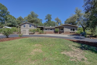 12194 Lake Blvd, Redding, CA 96003