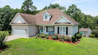 715 Tudor Ln, Boiling Springs, SC 29316