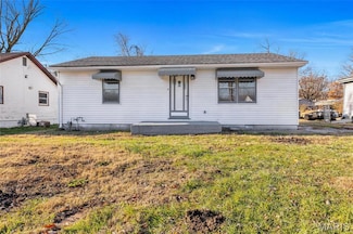 232 Julian Ave, East Saint Louis, IL 62206