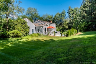 6 Trolley Crossing, Old Saybrook, CT 06475
