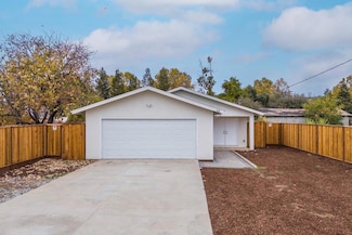 95 Farrell Ave, Gilroy, CA 95020