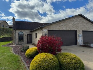 49123 Fairway Dr Unit 2, East Liverpool, OH 43920