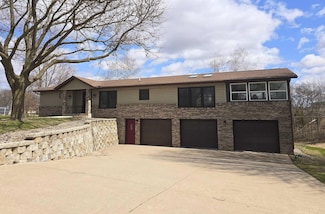2364 Allan Drive Rd, Decorah, IA 52101