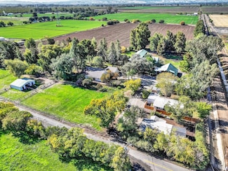 7707 Serpa Ln, Dixon, CA 95620