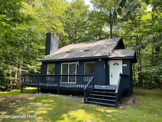 9605 Stony Hollow Dr, Tobyhanna, PA 18466