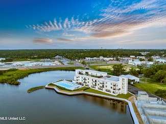 1302 Magnolia St Unit 101, Gulfport, MS 39507