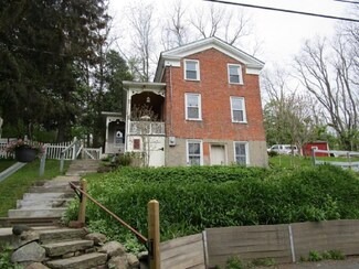 31 Rice St, Lyons, NY 14489