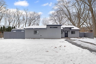 30372 N Meadow Brook Ln, Elkhart, IN 46514