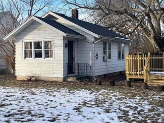 406 W Superior St, Osceola, IN 46561