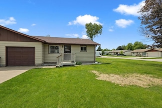 603 E 20th St, Schuyler, NE 68661