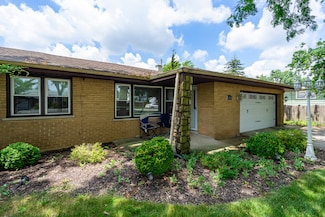 16000 Long Ave, Oak Forest, IL 60452