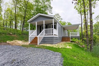 725 Ridge Crest Ln, Cullowhee, NC 28723