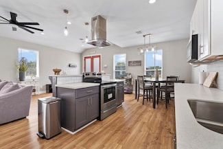 7393 Fairway Dr Unit B, Houston, TX 77087