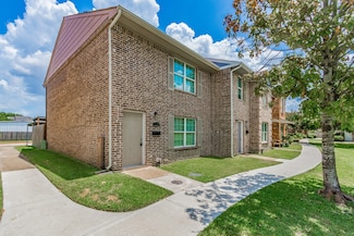 1054 Willow Oaks Cir, Pasadena, TX 77506