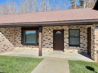 505 Woodside Dr, Thomas, WV 26292