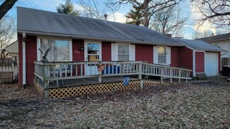 313 Brookside Dr, Newton, KS 67114