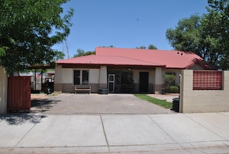 1567 Las Glorietas SW, Albuquerque, NM 87105