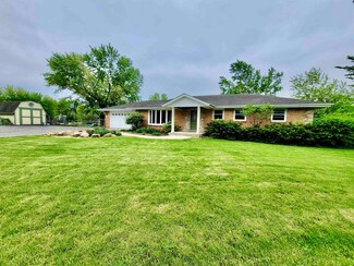 3313 E Tower Rd, Byron, IL 61010