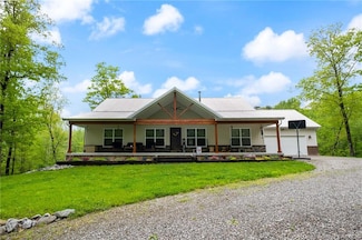 10351 Brownstown Rd, Henryville, IN 47126