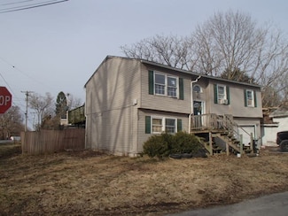 9419 River St, Phoenix, NY 13135