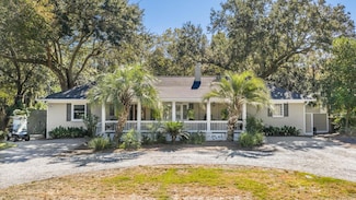 933 S Shem Dr, Mount Pleasant, SC 29464