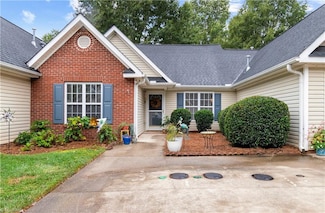 4954 Terrence Dr, Winston Salem, NC 27103