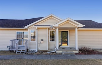 4253 Eisenhower Ln Unit 8, Ames, IA 50010