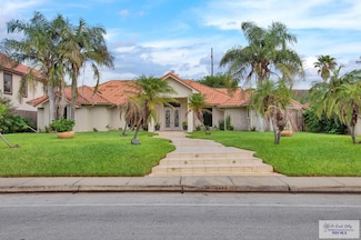 5422 Rustic Manor Dr, Brownsville, TX 78526