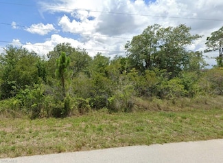1926 Vesper Ct, Lehigh Acres, FL 33972